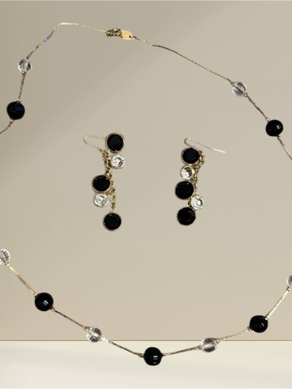 Gorgeous Trifari Vintage Gold Tone Black & Clear Beaded Necklace and Earrings